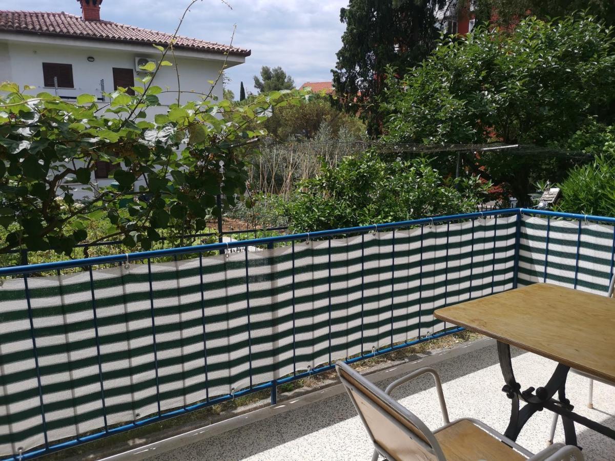 Pri Noni "Istracycle" Apartment Lucija Exterior foto