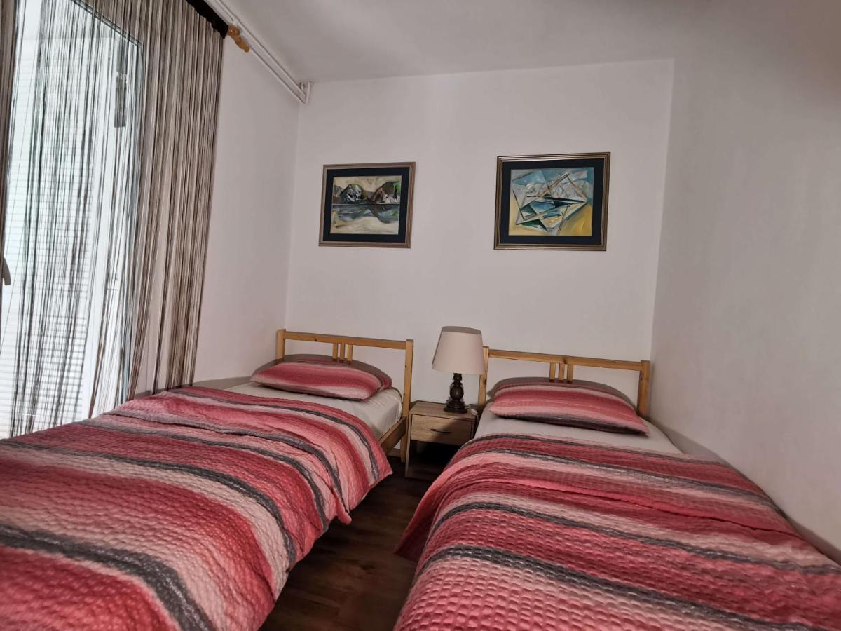 Istracycle Apartment Lucija Exterior foto
